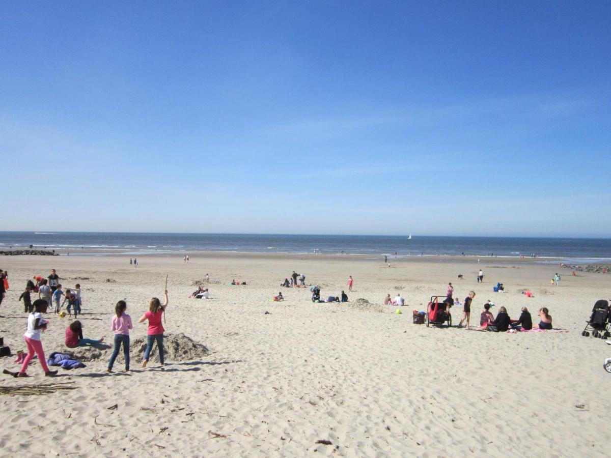 Lovely Apartment Near The Sea Bredene Exterior foto